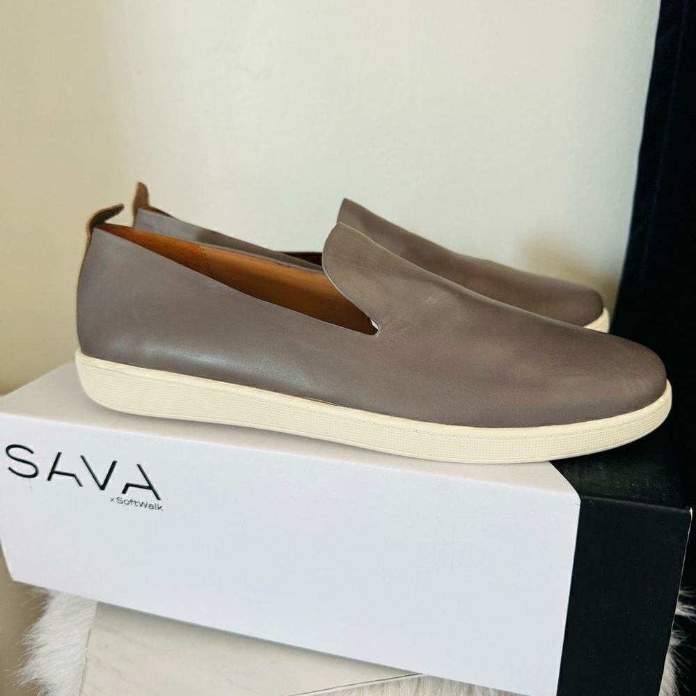 SAVA Nell Flat Italian Leather Slip on Shoe,‎ Size 11.5/12, Euro 42, Gray, NWT
